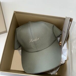 Aurélien Aurelien Pistache Baseball Cap Size Medium M (Retail $235)